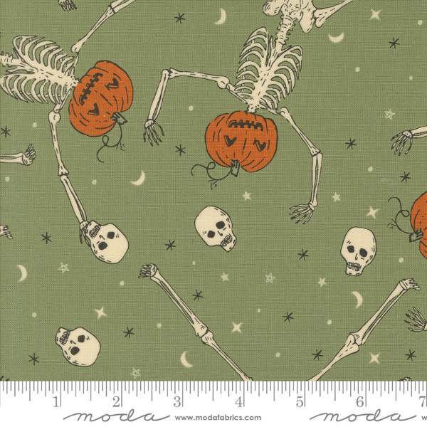 Home Sweet Haunt - Moss Dancing Pumpkins